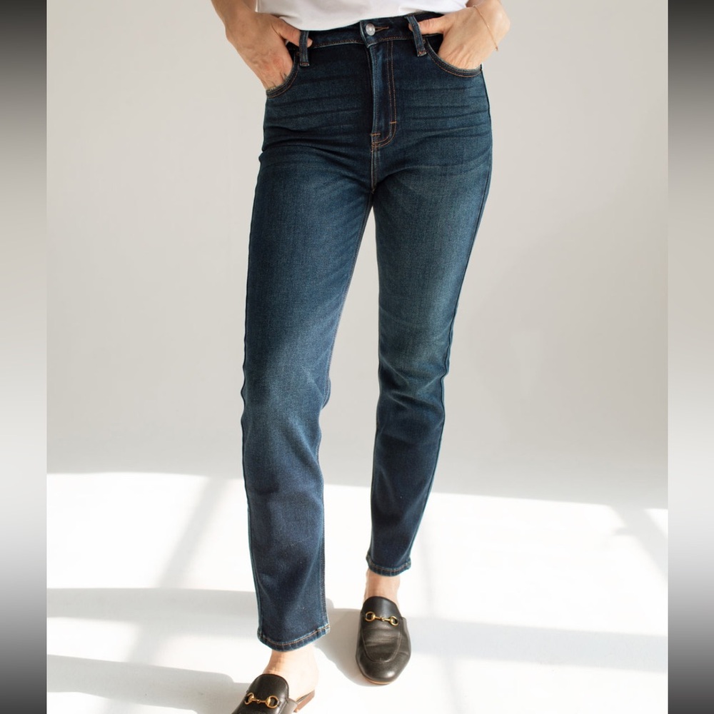 Carly Jean Los Angeles Brooke jeans